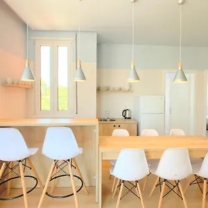 Elegant New - Colorful By The Sea Apartamento